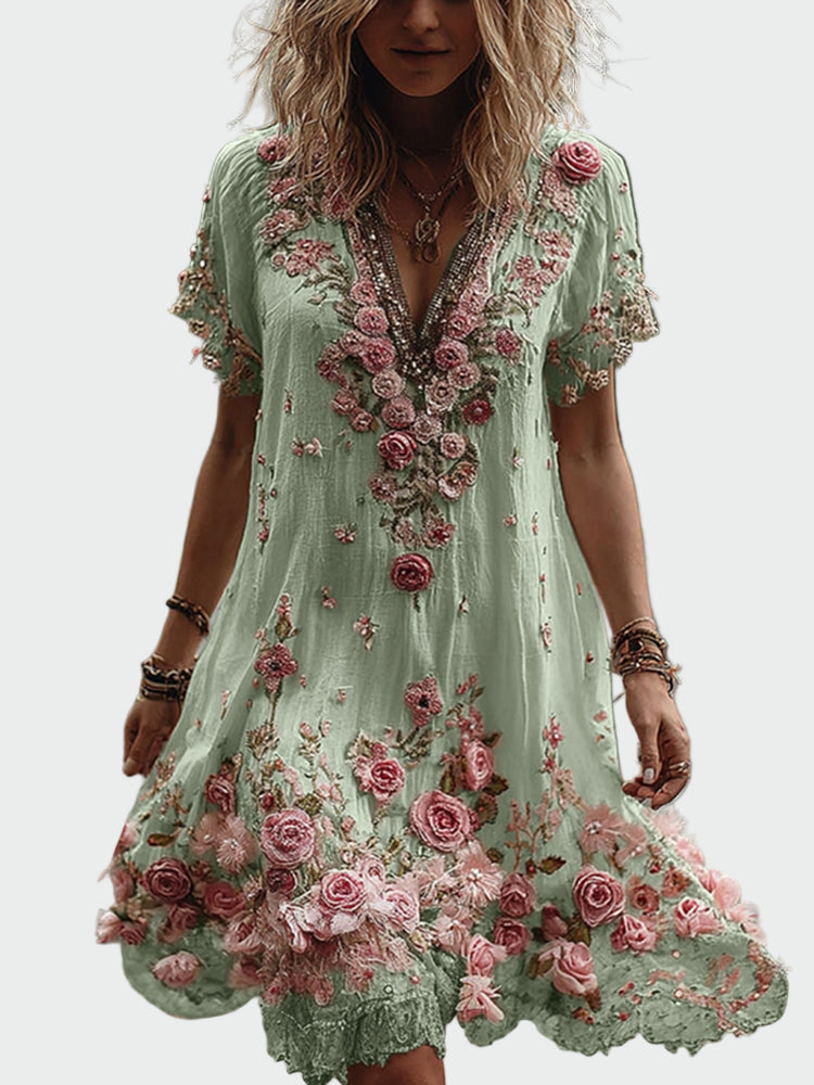 Vintage Style Dress with Short Sleeves and Elegant Floral Embroidery