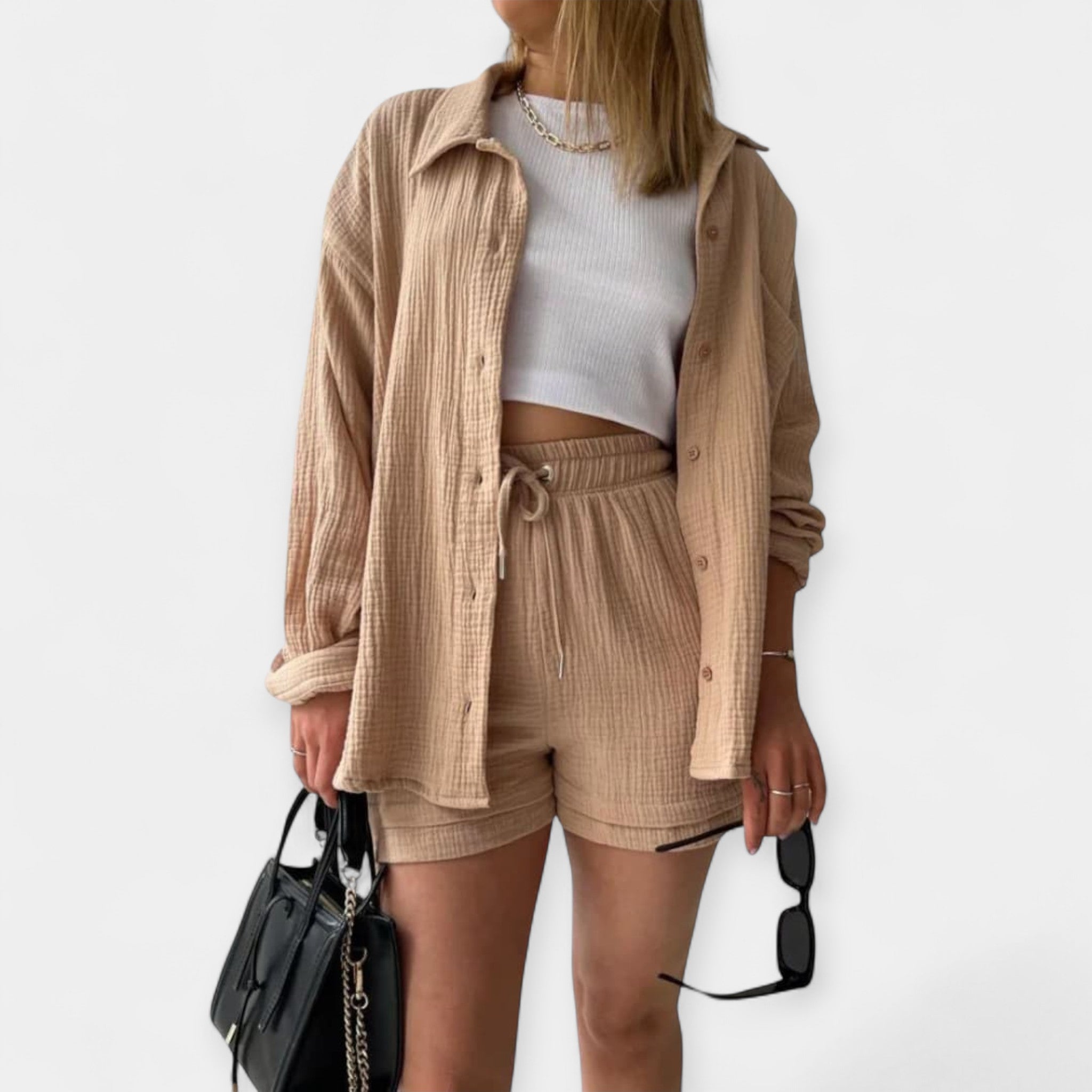 Two-tone summer top-shorts set