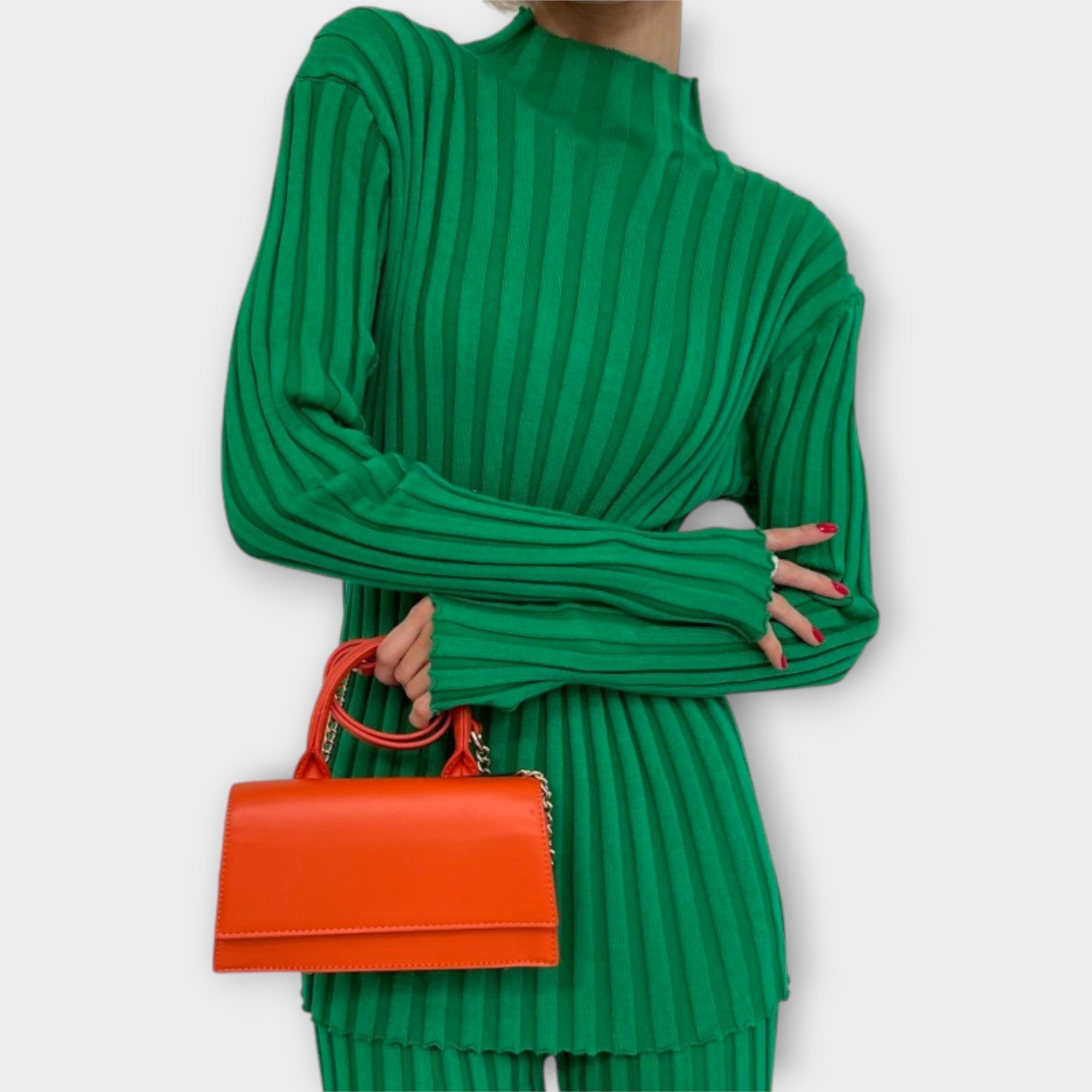 Moodsa joonega kootud komplekt