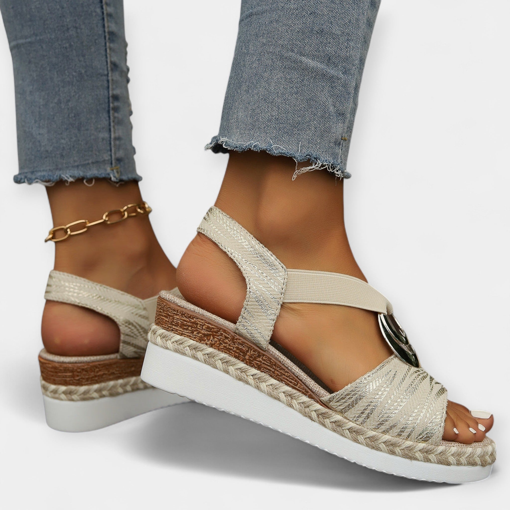 Kootud Rooma sandaalid