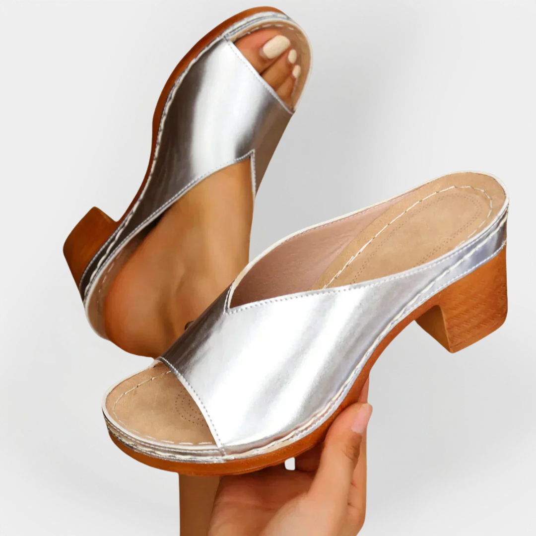 Orthopaedic Sandals with Thick Heel