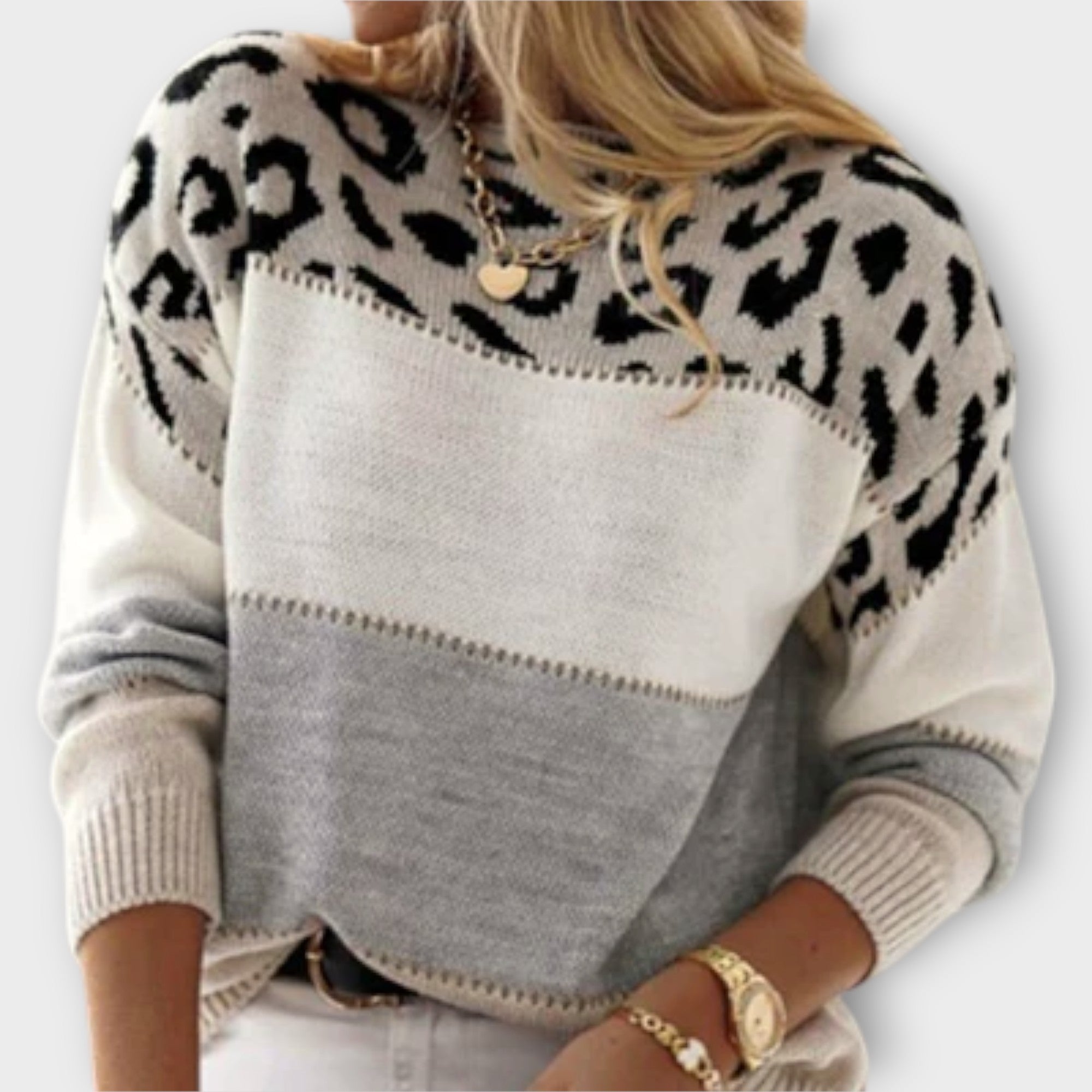 Cheyenne - Comfortable Sweater with Leopard Print