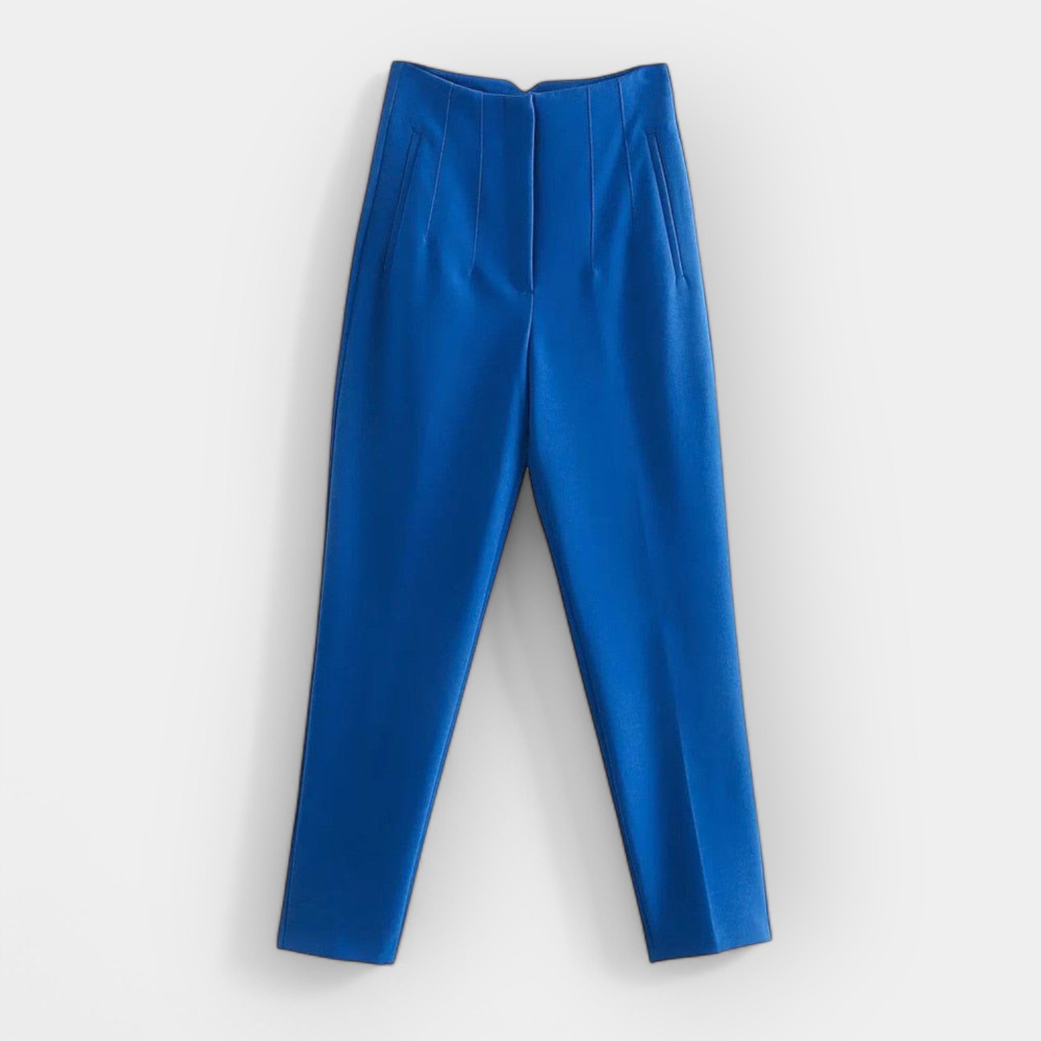 Elegant Trousers for Everyday Use