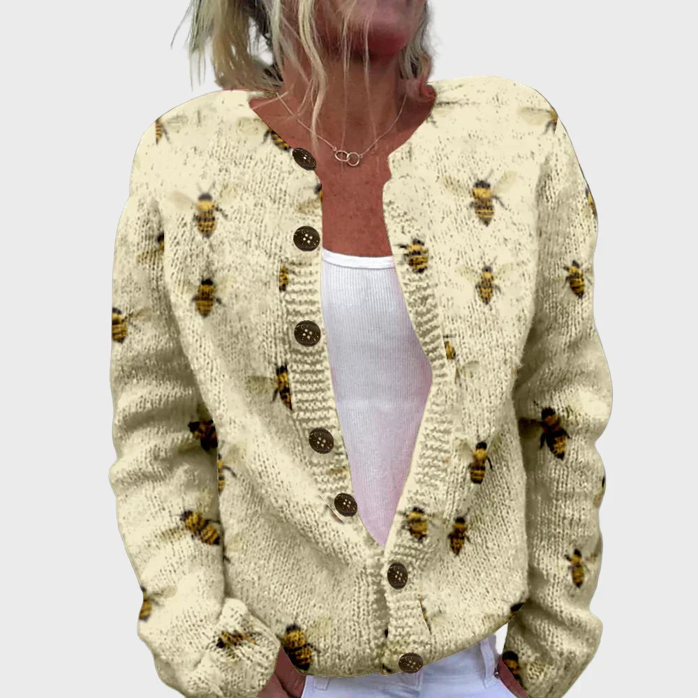 Elegant Knitted Gilet with Pattern