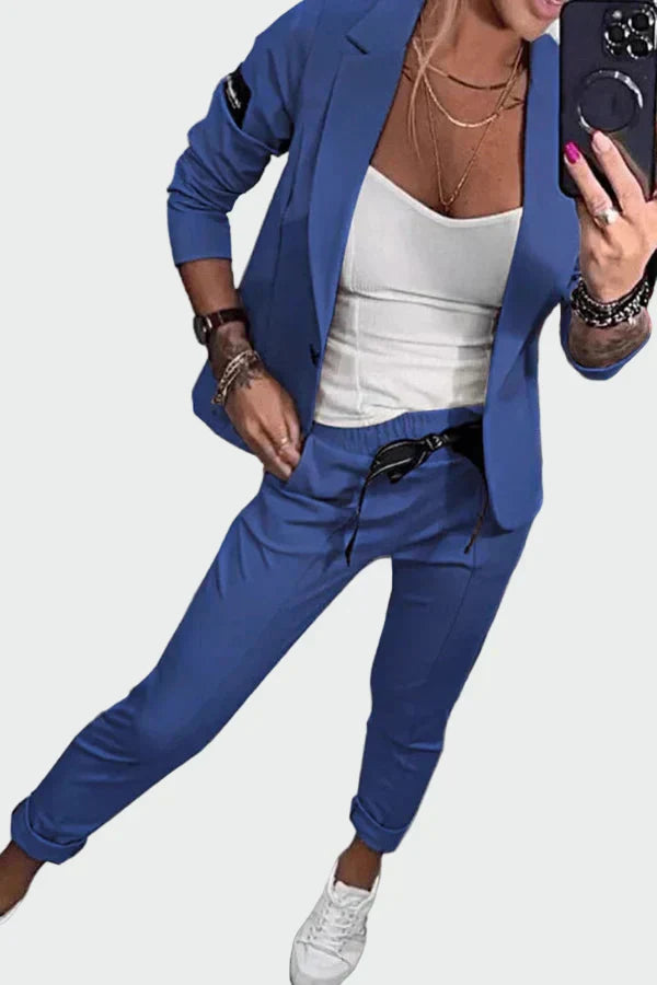 Vaibatult elegantne kaheosaline ülikonnakomplekt