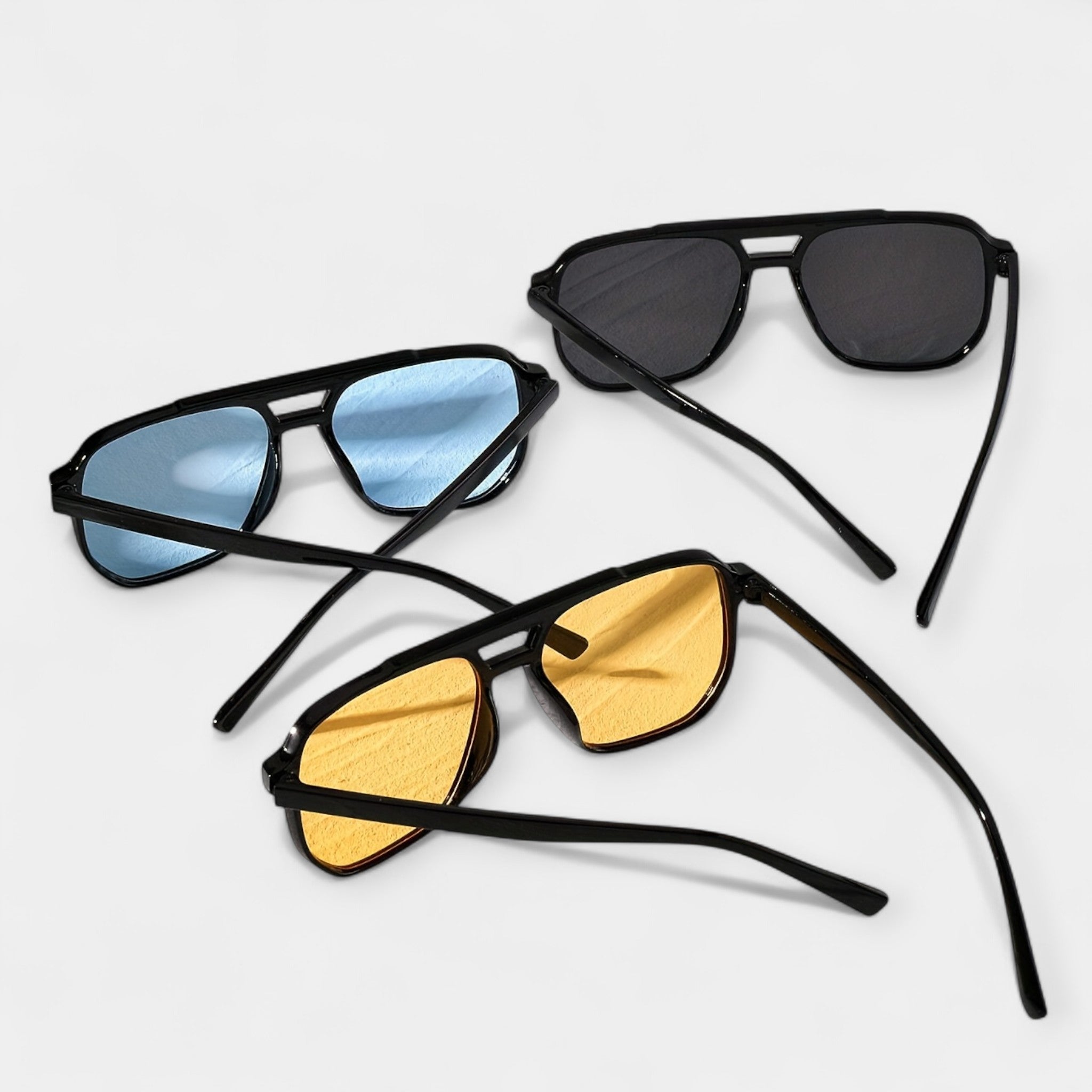 Square Glasses with Rivet