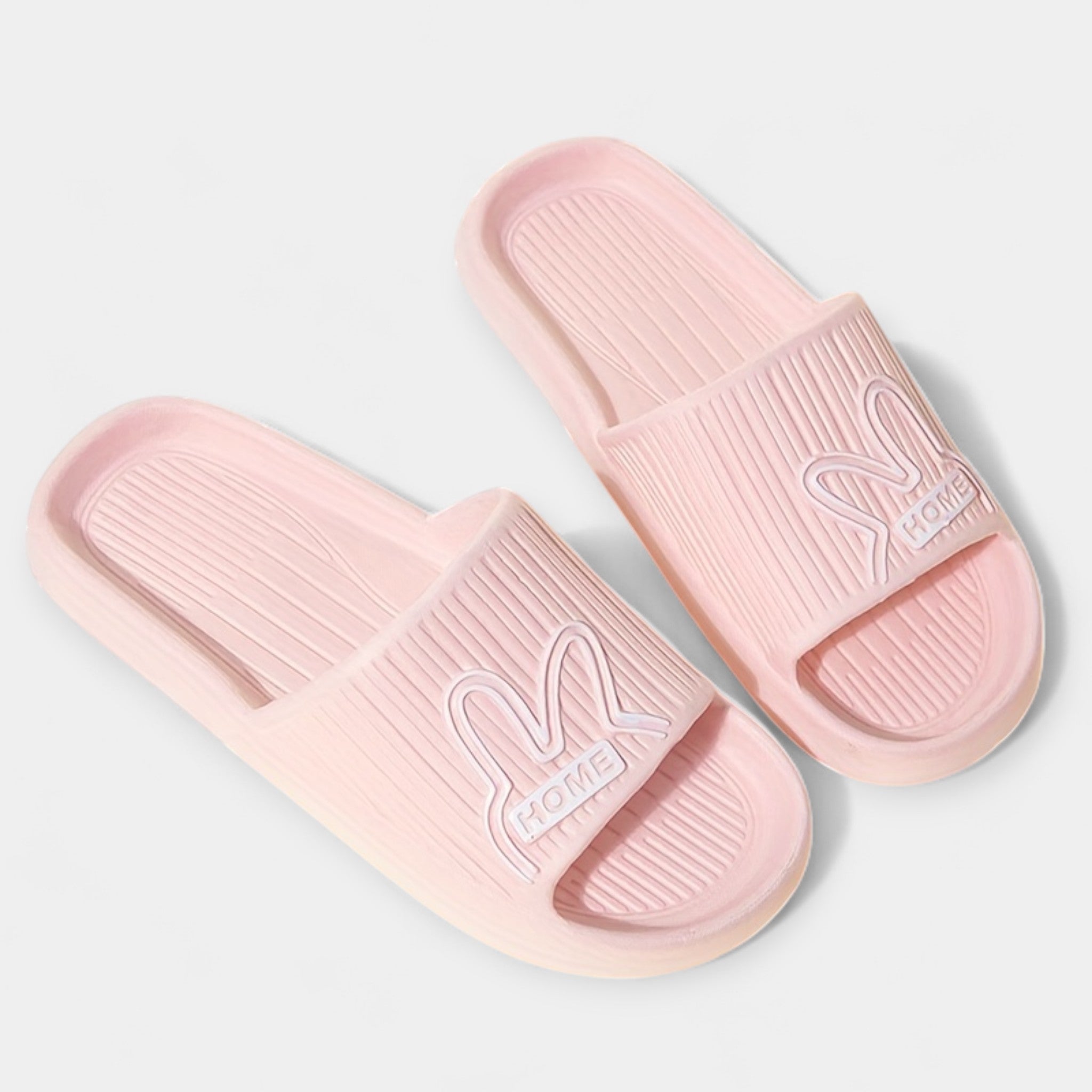 Naiste sussid koomiksikujunduse ja lahtiste ninaosadega