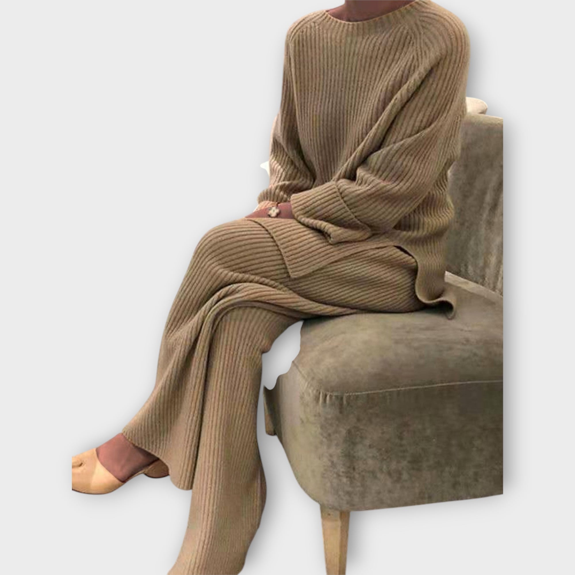 Kootud komplekt lahtise joonega