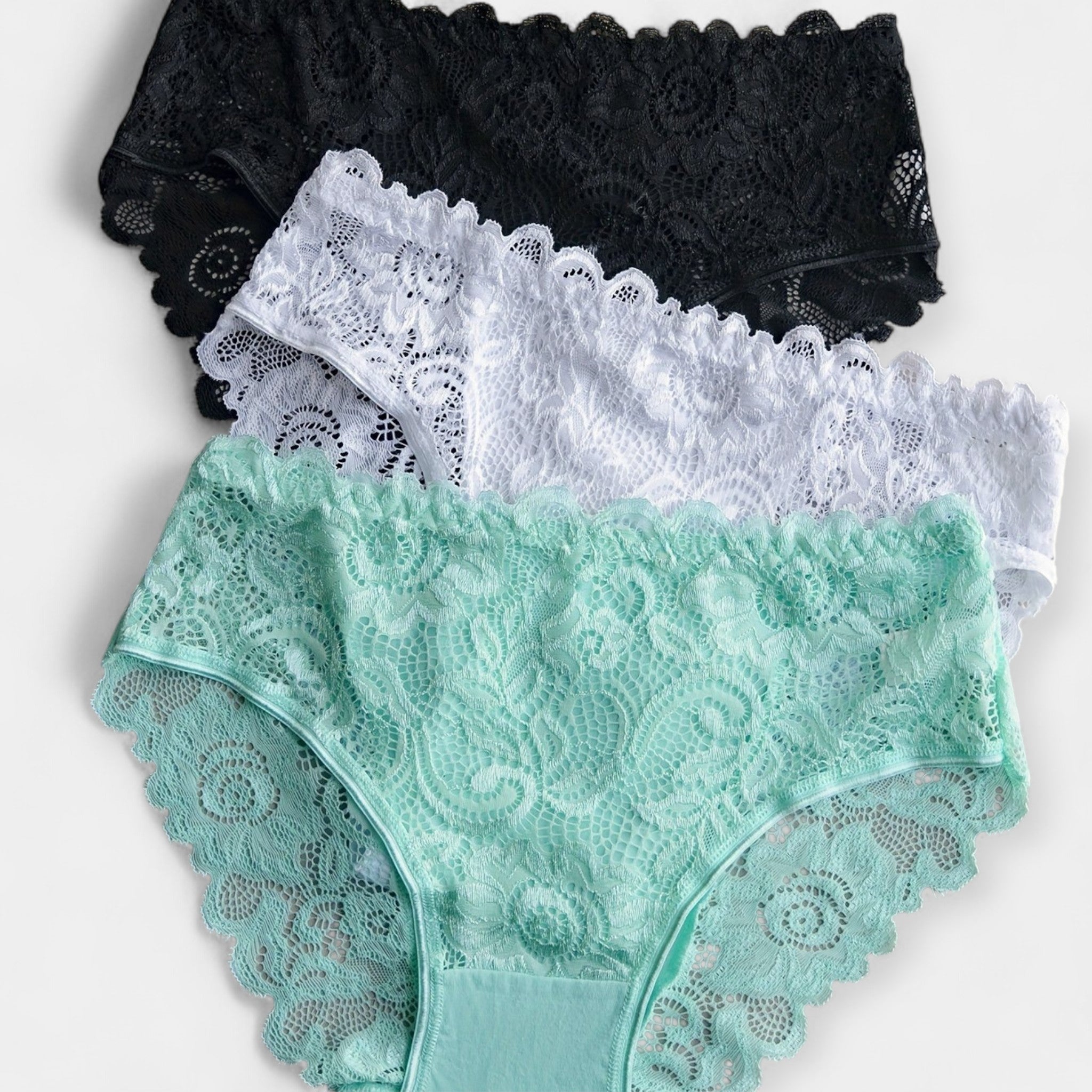 Set of 3 lace panties