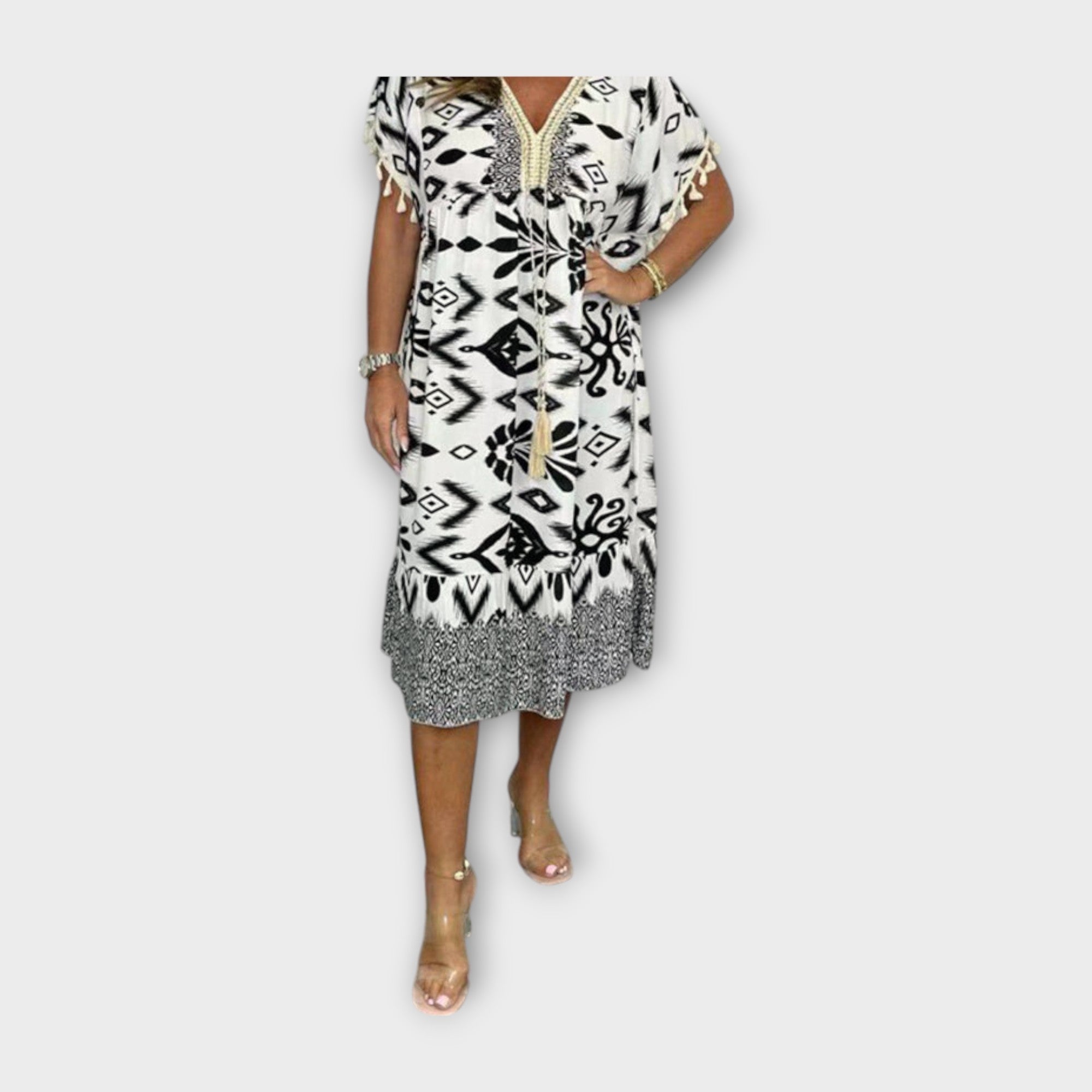 Knee-Length Kaftan with Patterns and Drawstring