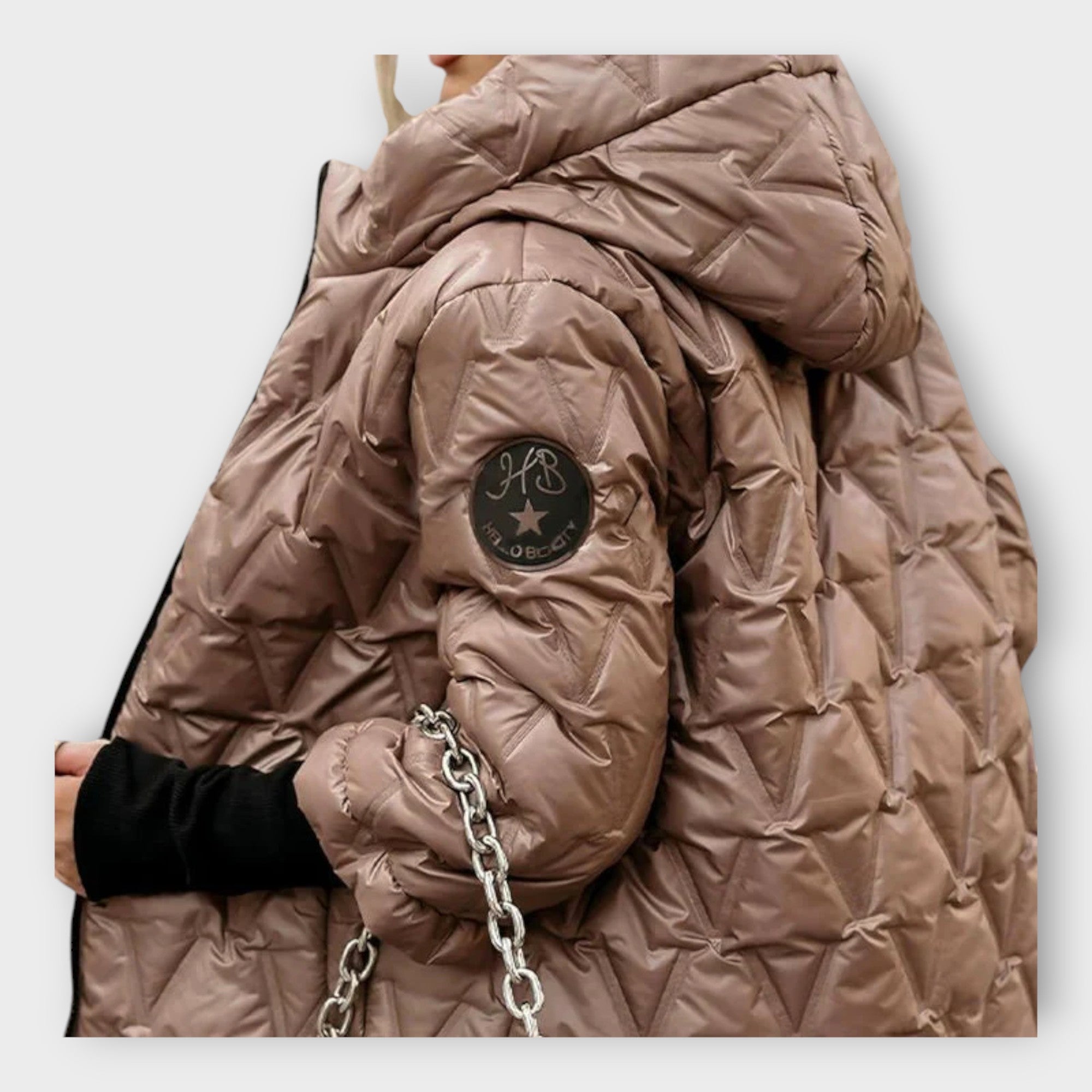 Elegant quilted hooded jacket