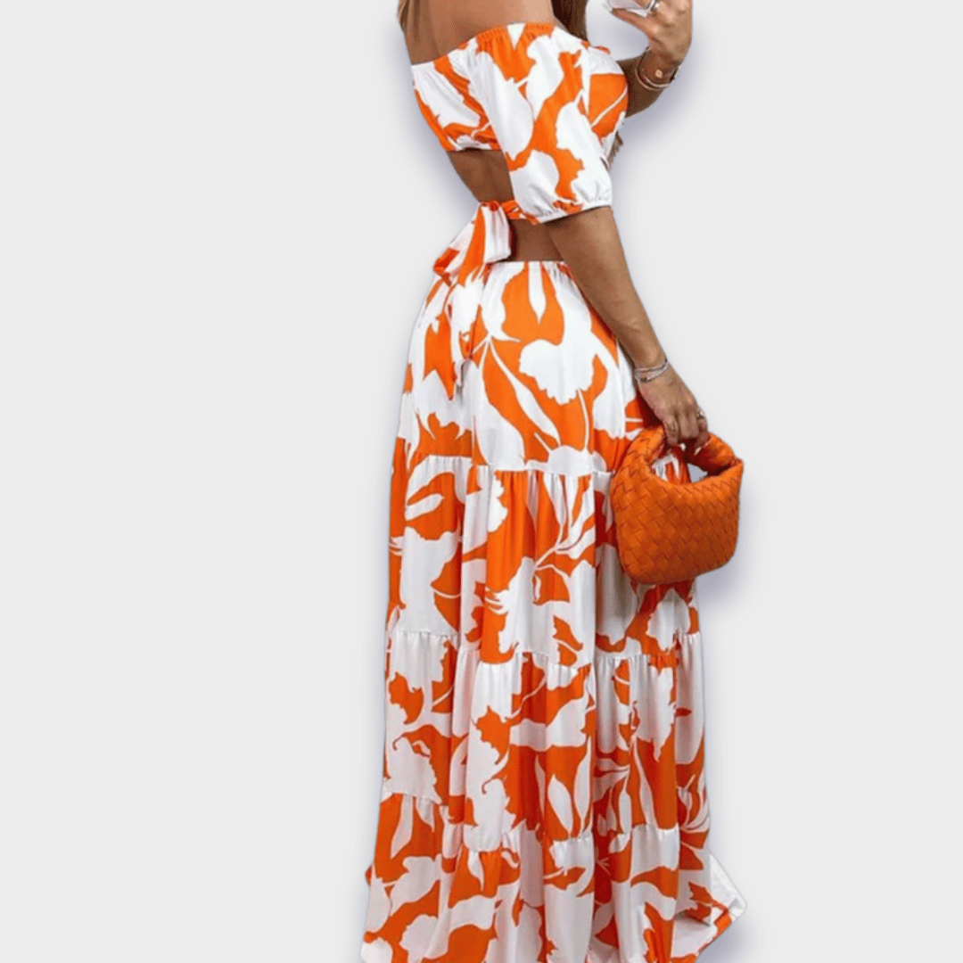 Silhouette-enhancing dress made from luxurious fabric