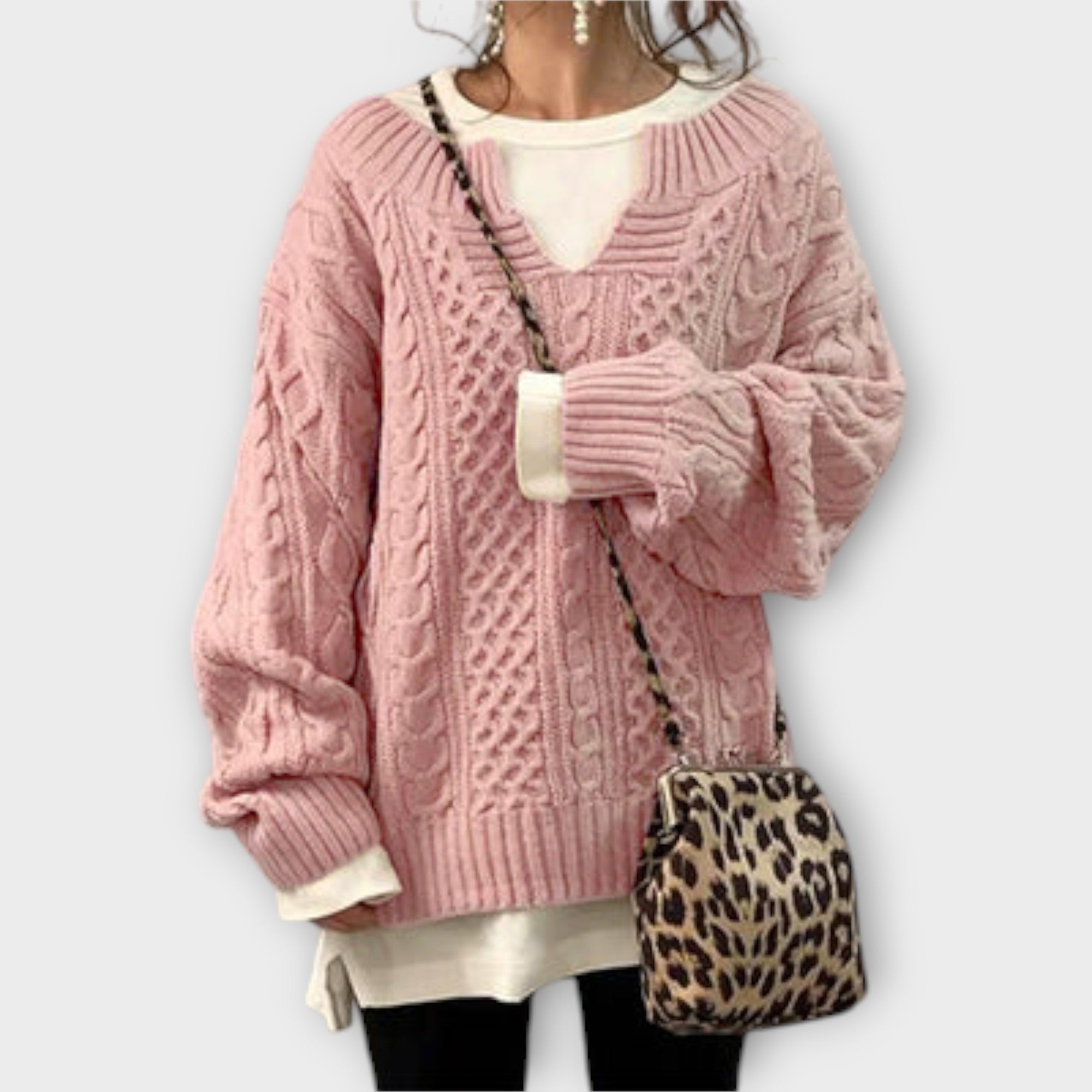 Lily - Oversized Knitted Sweater with Cable Knit Design