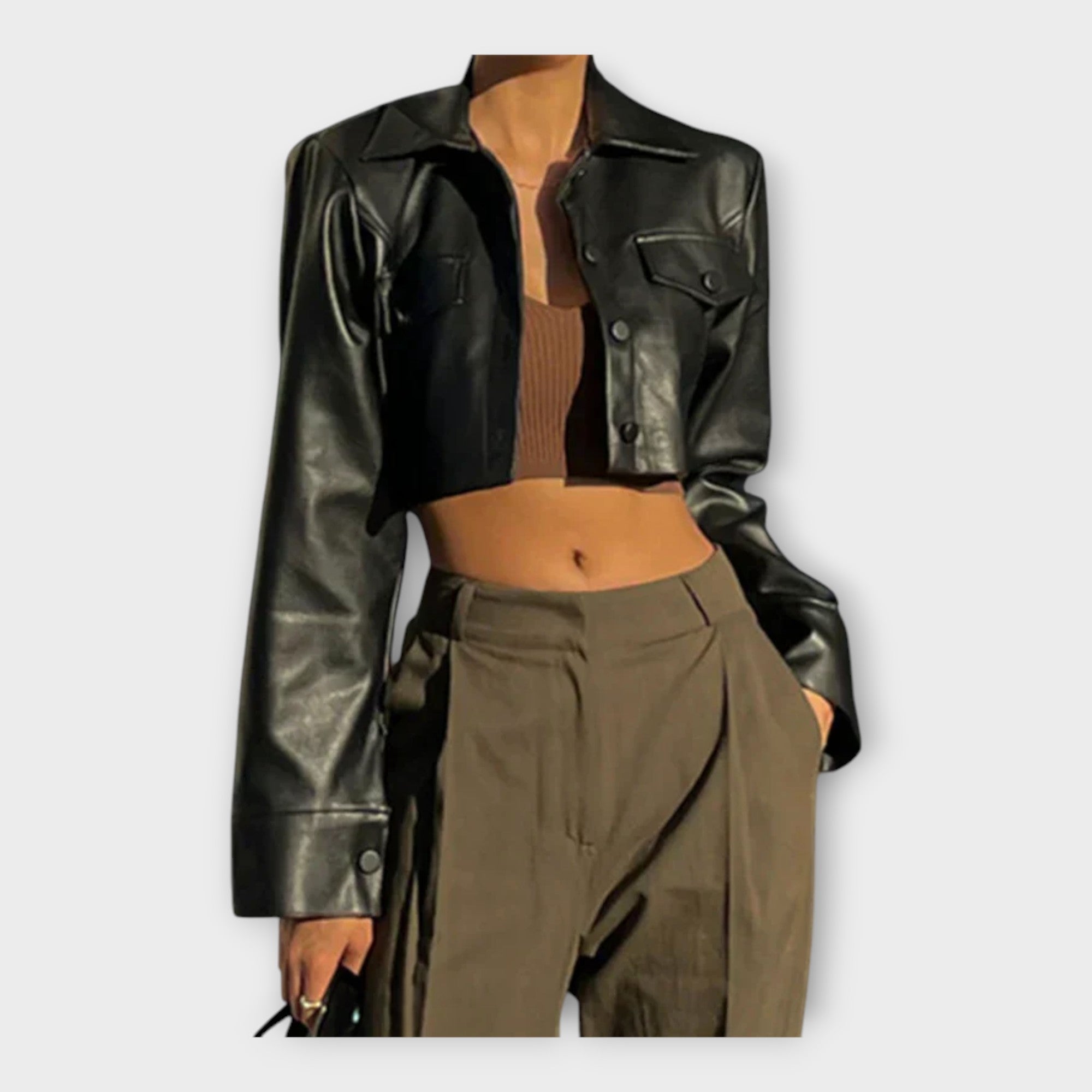 Lühike nahktagi taskutega