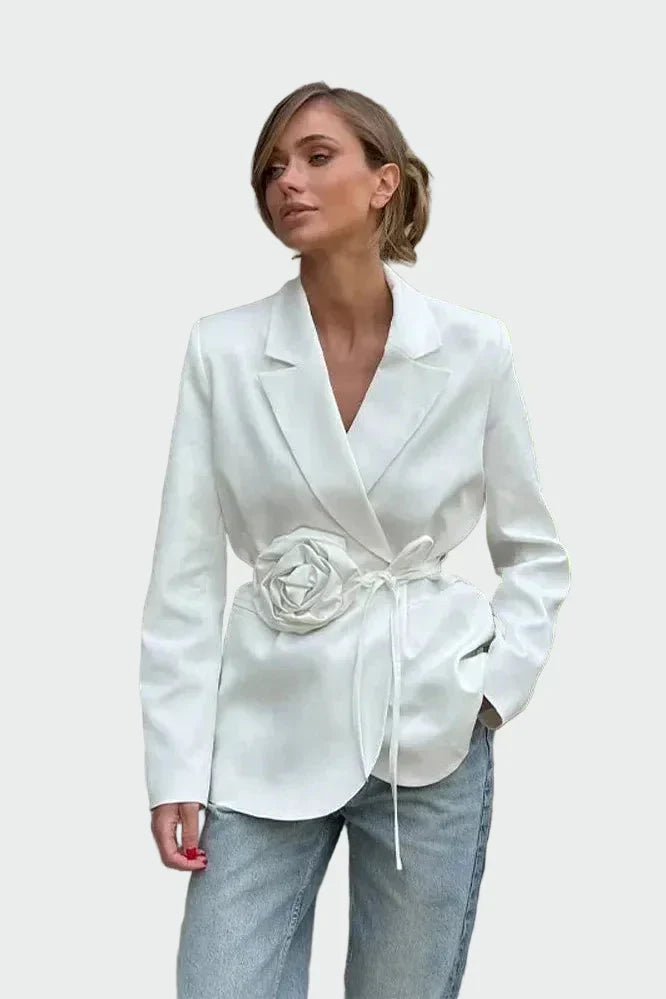 Laitmatu joonega jakk