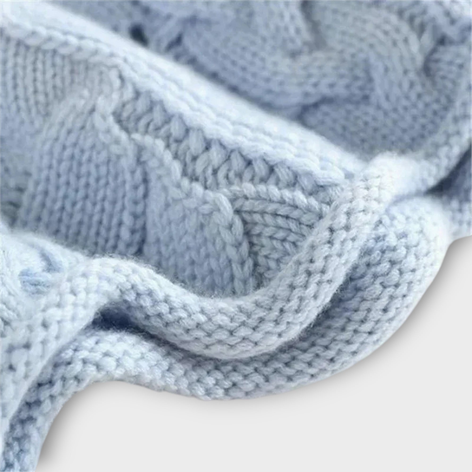 Ksenia Cashmere Turtleneck with Braided Pattern