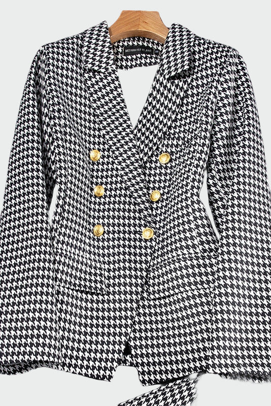 Klassikalise lõikega jakk