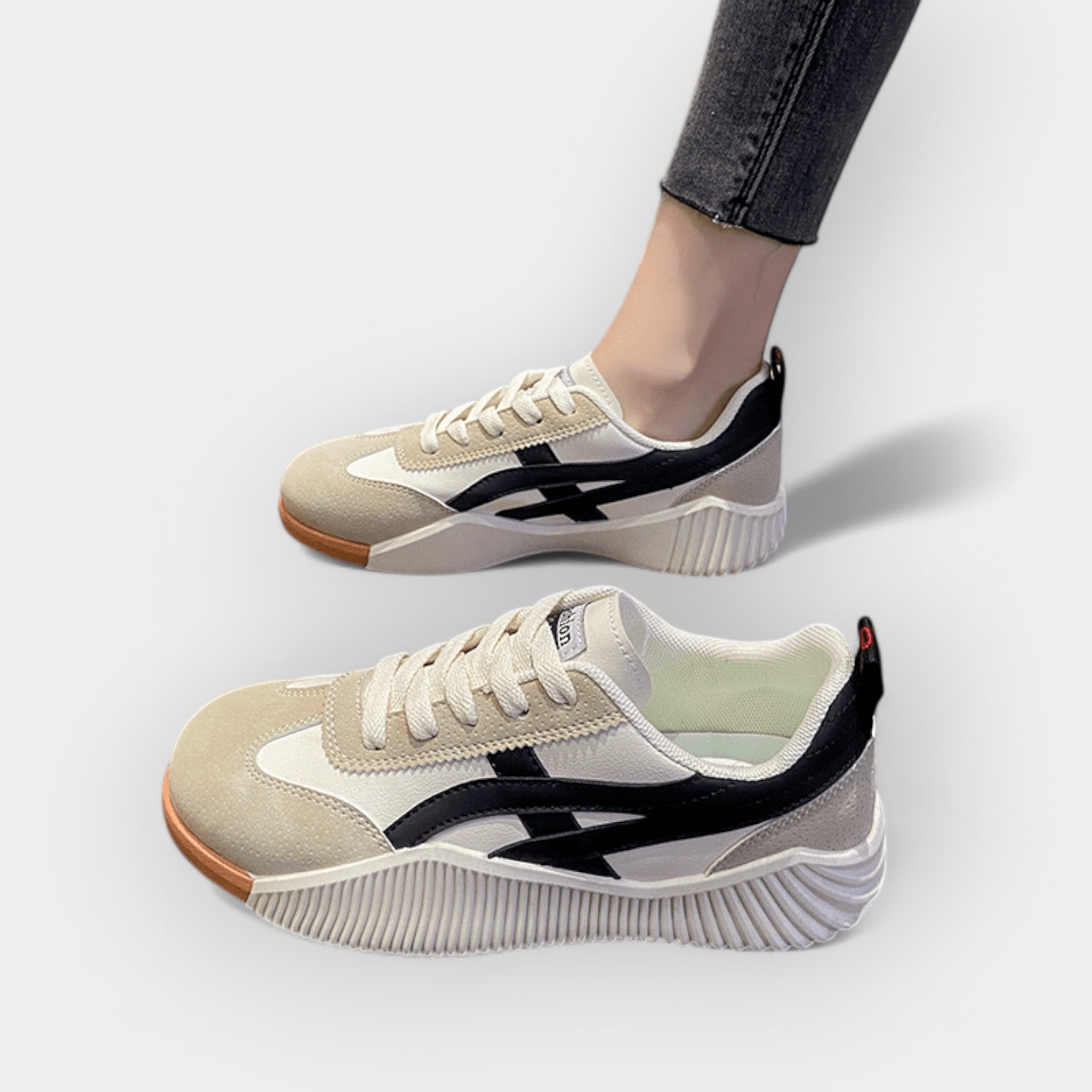 Orthopaedic Shoes in Retro Style